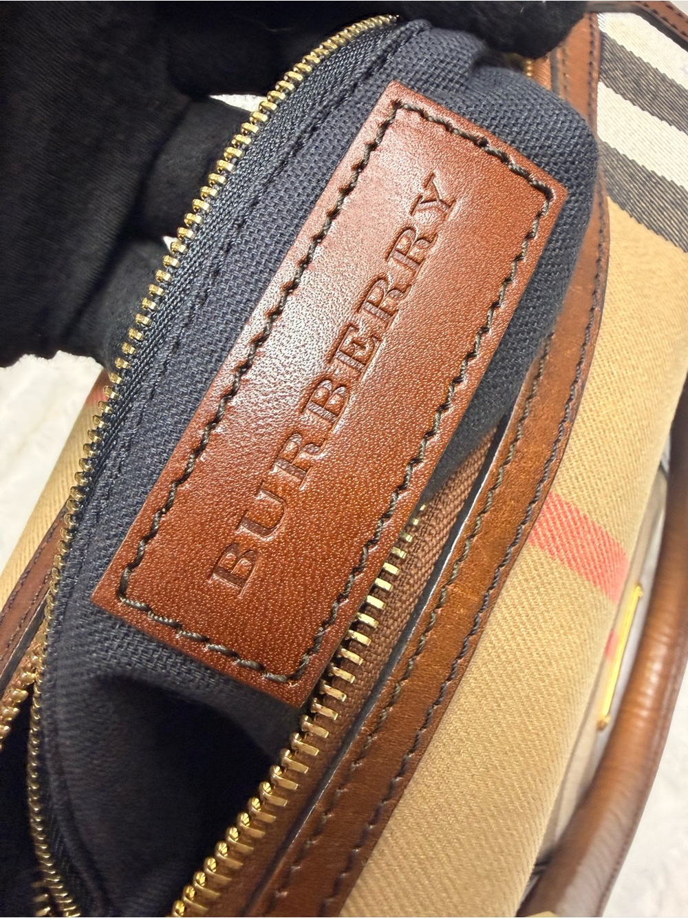 BURBERRY House Check Bowling Bag Brown Leather Handle - Picture 6 of 13